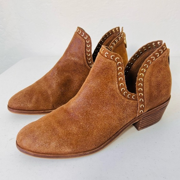 Vince Camuto Womens Prafinta Leather Closed Toe Ankle Chelsea Boots 8 - Picture 1 of 8